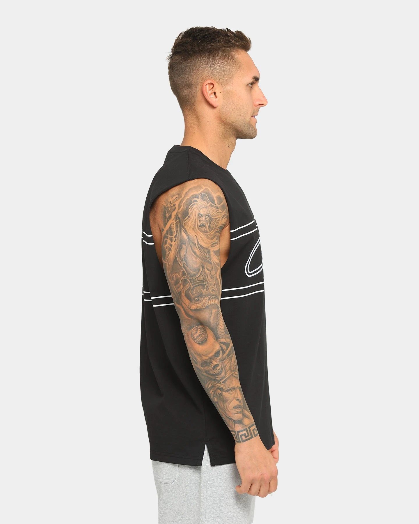 Carré Scripted Outline Muscle Black 8 Carré Scripted Outline Muscle Black - Image 6
