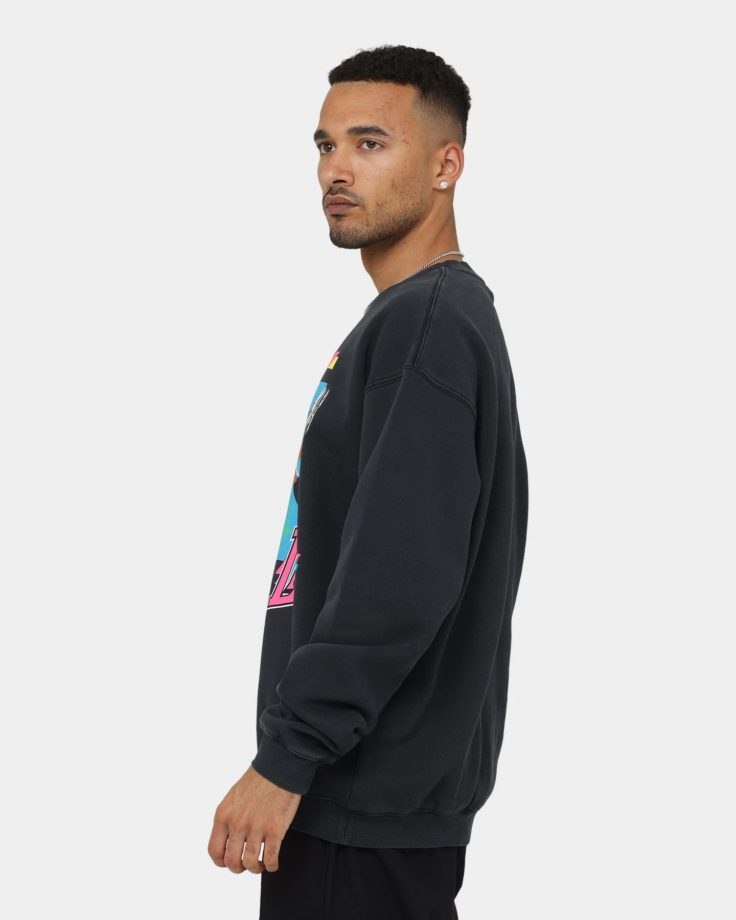 Mitchell & Ness Dennis Rodman Los Angeles Lakers Player Vibes Crewneck Faded Black 8 Mitchell & Ness Dennis Rodman Los Angeles Lakers Player Vibes Crewneck Faded Black - Image 6