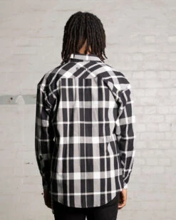 Saint Morta Mulberry Long Sleeve Flannel Shirt Black/White 12 Saint Morta Mulberry Long Sleeve Flannel Shirt Black/White -Champioe Style 02044782 YB012 mens 00040