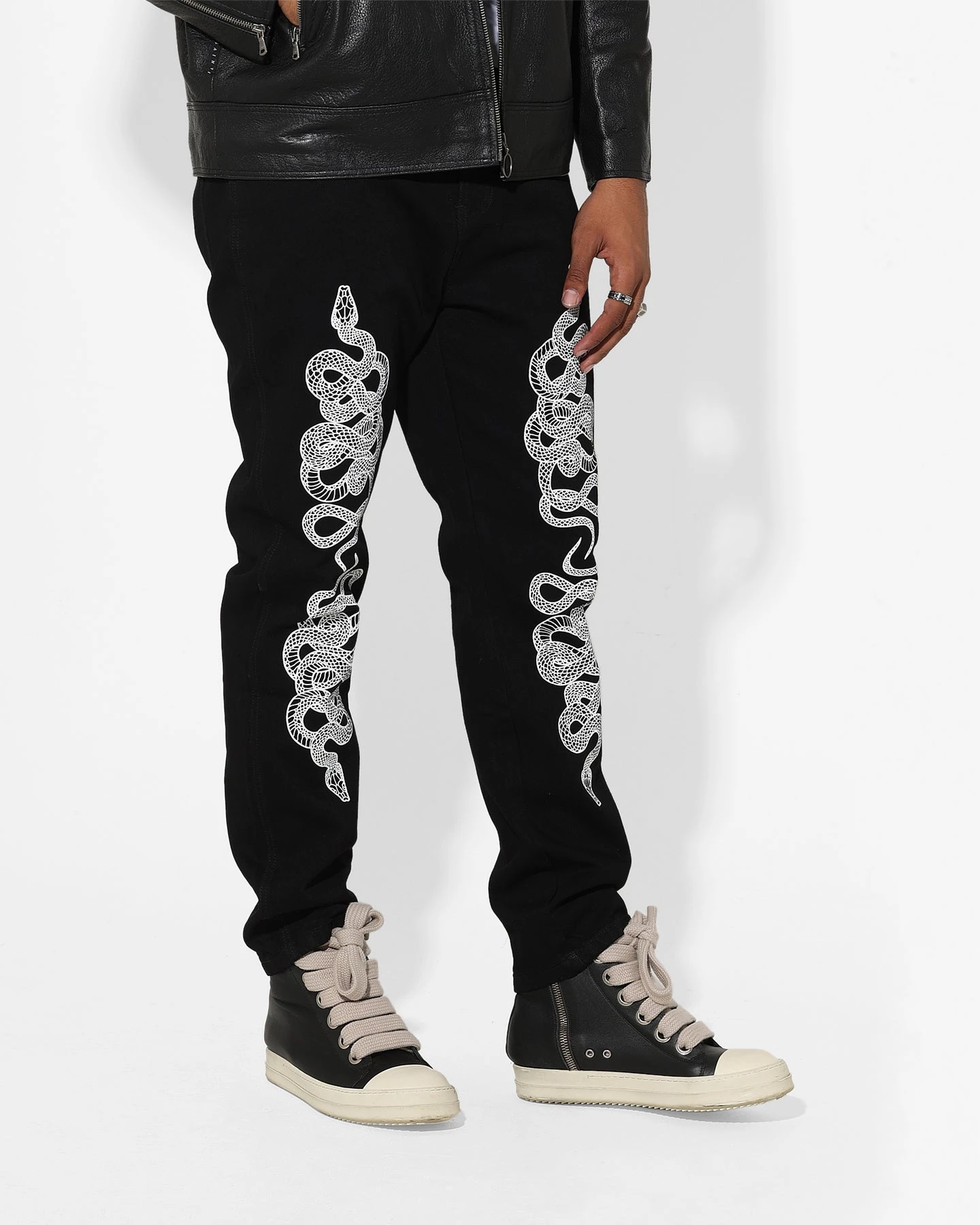Saint Morta Death Adder Relaxed Jeans Black 7 Saint Morta Death Adder Relaxed Jeans Black - Image 5