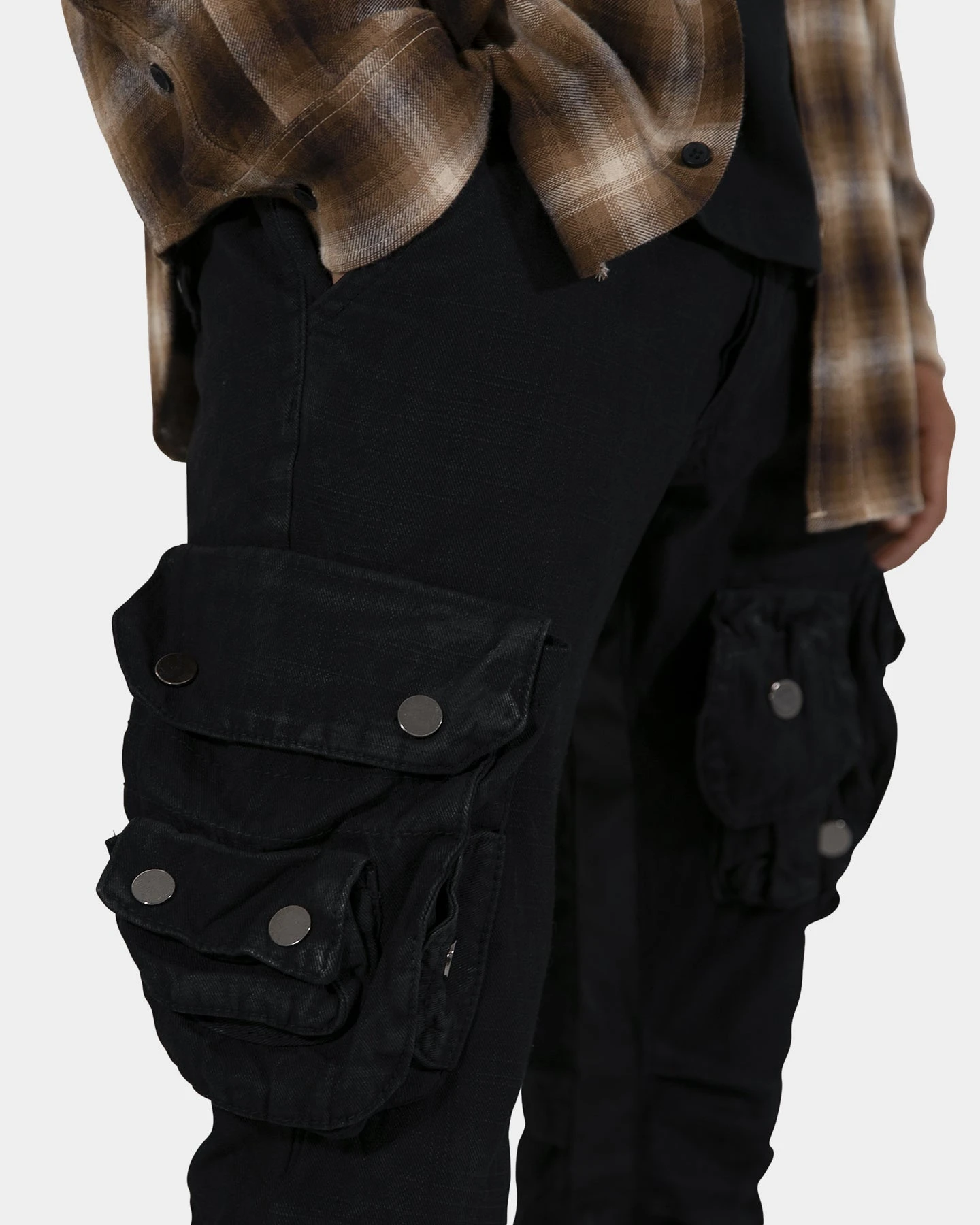 MNML B357 Waxed Cargo Flare Denim Jeans Black 10 MNML B357 Waxed Cargo Flare Denim Jeans Black - Image 8