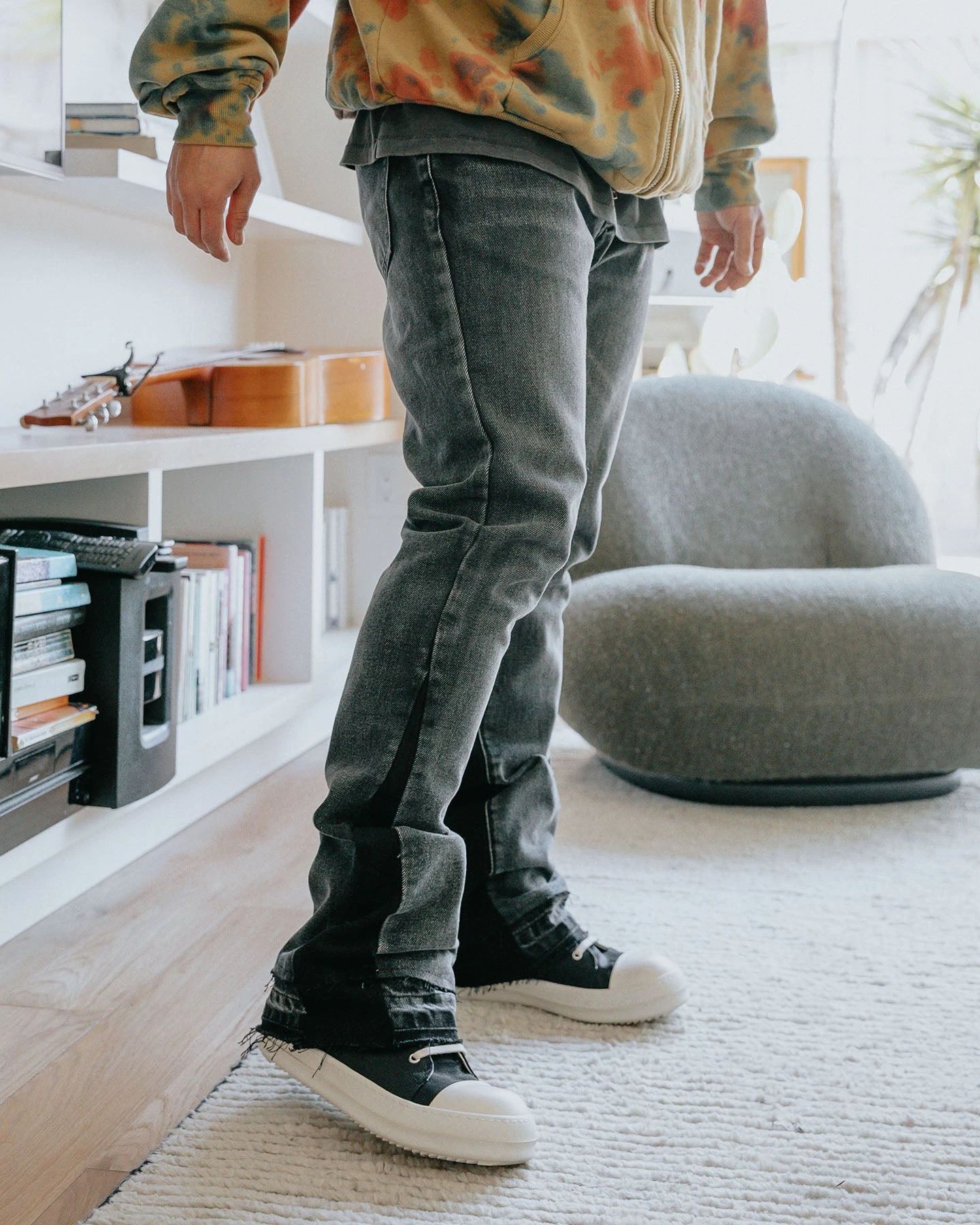 MNML B119 Flare Denim Jeans Blue 3 MNML B119 Flare Denim Jeans Blue