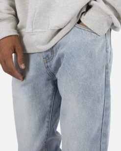 MNML D212 Straight Denim Pants Blue 17 MNML D212 Straight Denim Pants Blue -Champioe Style 03010781 YX001 mens 00080 066ed47b 998d 4144 86f6 6d9b488a47e7