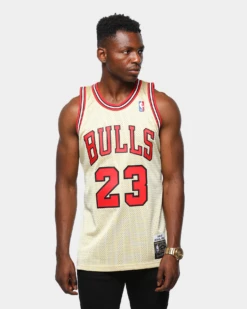 Mitchell & Ness Chicago Bulls Michael Jordan #23 NBA Jersey Prem Gold