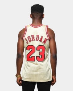 Mitchell & Ness Chicago Bulls Michael Jordan #23 NBA Jersey Prem Gold -Champioe Style 191686992359 normal 0022